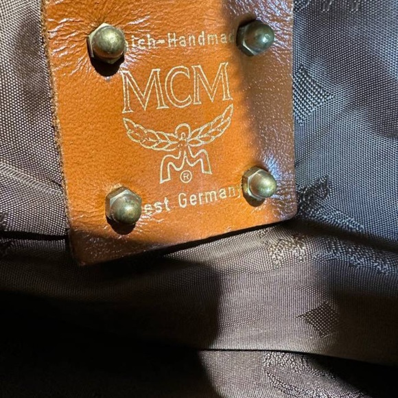 MCM Boston style Handbag in great shape - Picture 7 of 7